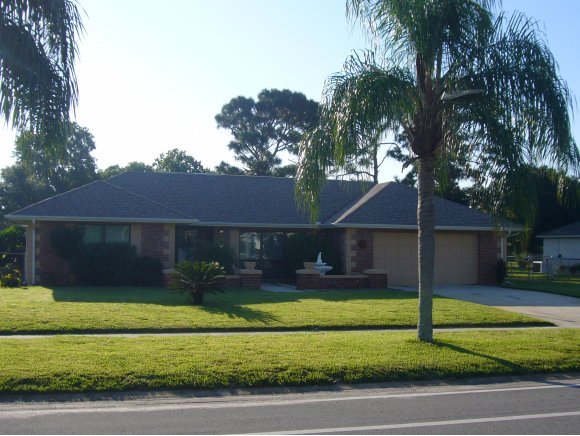 541 Ne Port Palm Bay, FL 32905 - Photo 1 of 8 Primary Photo