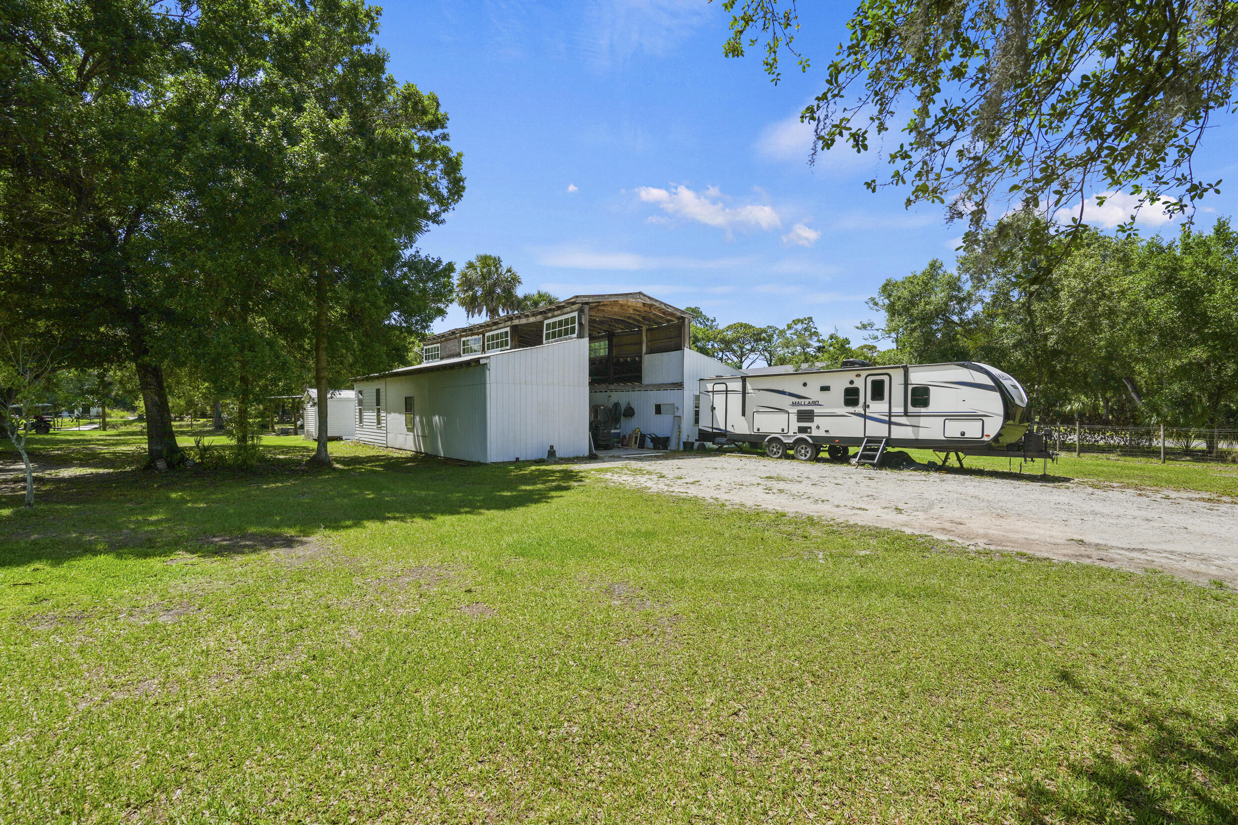 6289 South Header Canal Road Port St. Lucie, FL 34987 - Photo 10 of 49 Horse Barn