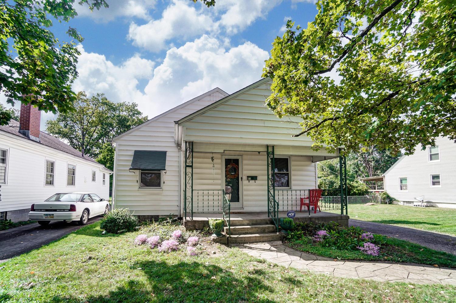 613 Crescent Road Columbus, OH 43204 - Photo 1 of 37 Gallery Image 1