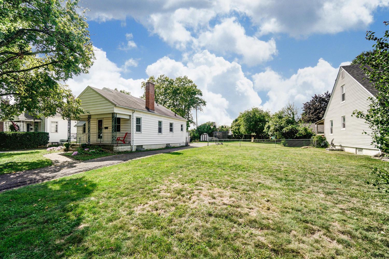 613 Crescent Road Columbus, OH 43204 - Photo 3 of 37 Gallery Image 3