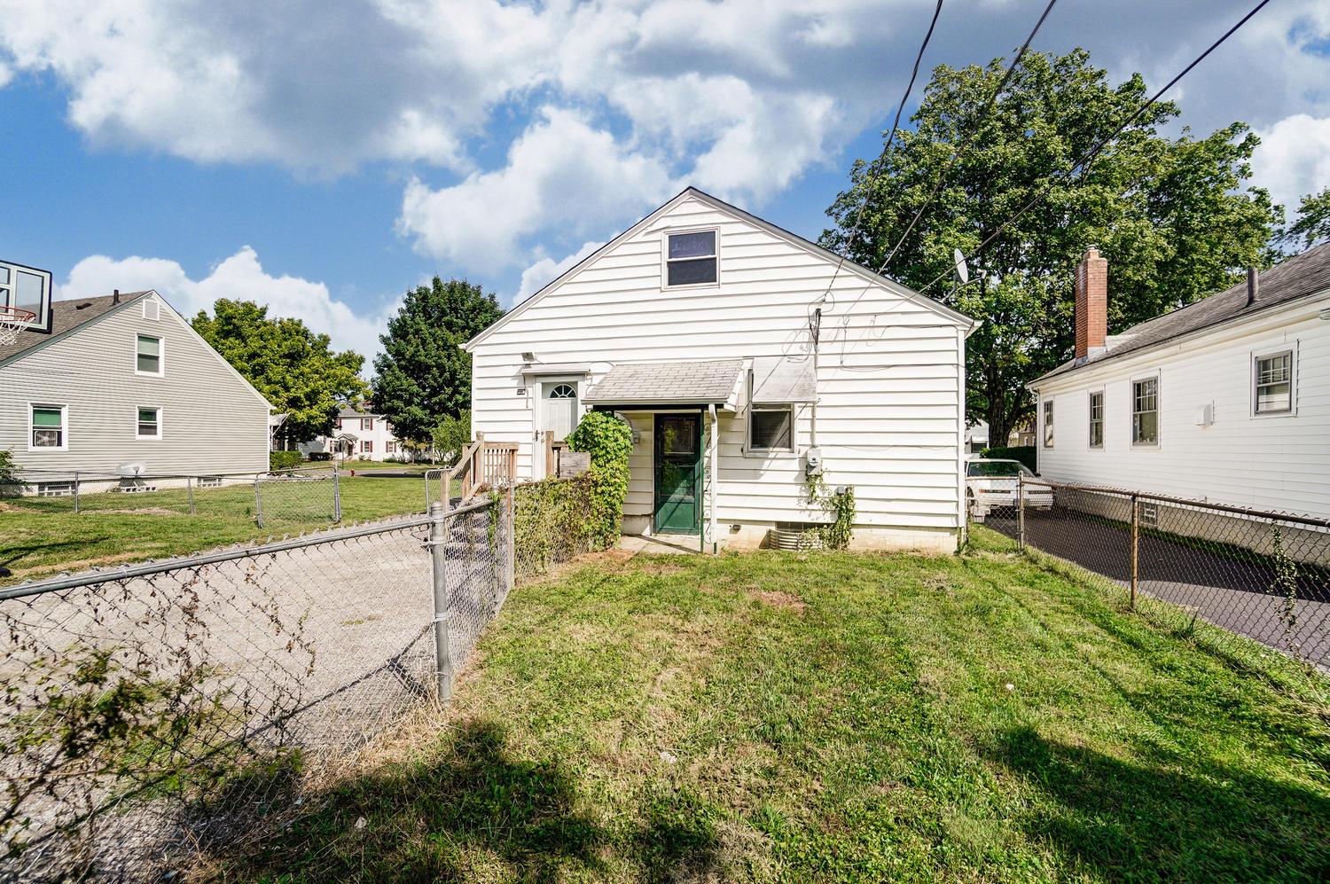 613 Crescent Road Columbus, OH 43204 - Photo 33 of 37 Gallery Image 33