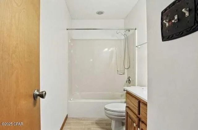 $2,500 | 833 West Pierson Drive, Lynn Haven, FL 32444