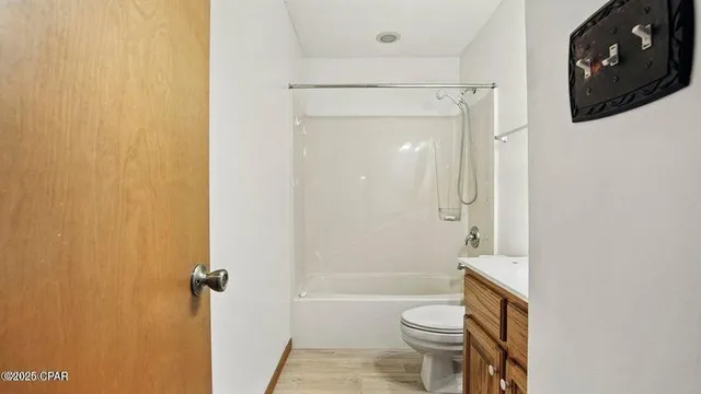 $2,500 | 833 West Pierson Drive, Lynn Haven, FL 32444