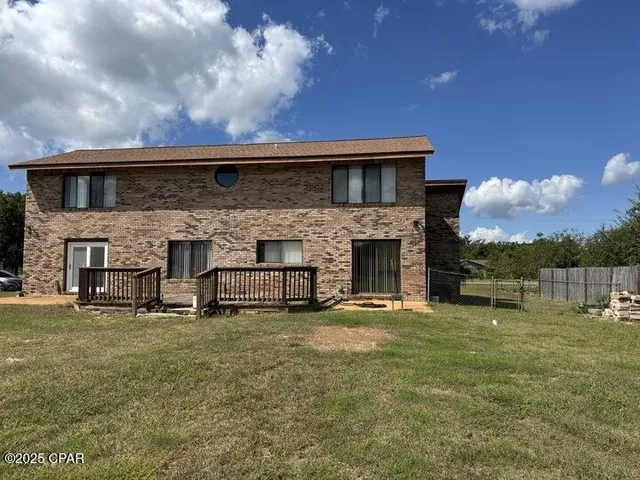 $2,500 | 833 West Pierson Drive, Lynn Haven, FL 32444