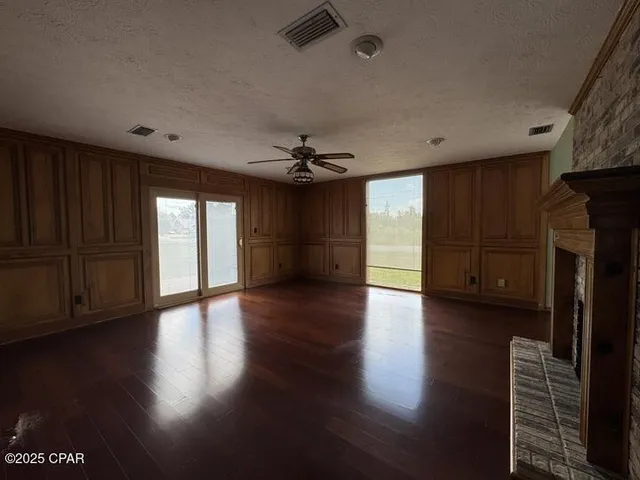 $2,500 | 833 West Pierson Drive, Lynn Haven, FL 32444