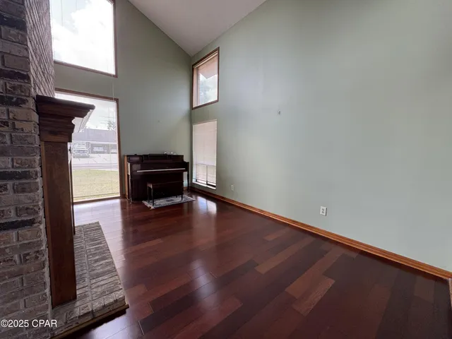 $2,500 | 833 West Pierson Drive, Lynn Haven, FL 32444