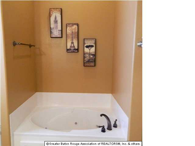 6179 Ridge Way Avenue Baton Rouge, LA 70817 - Photo 9 of 17 Gallery Image 9