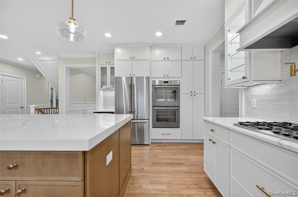 229 Brixton Road Garden City, NY 11530 - Photo 13 of 40