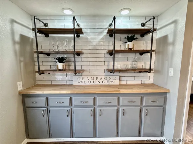 $235,000 | 370 State Road, Linn Creek, MO 65052