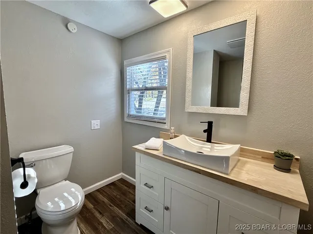 $235,000 | 370 State Road, Linn Creek, MO 65052