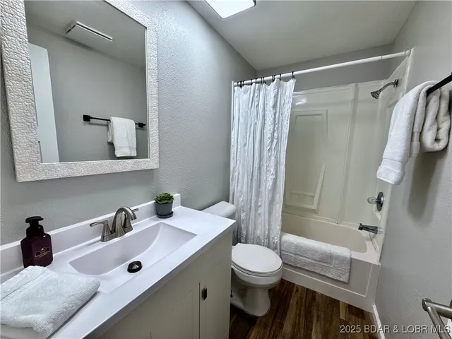 $235,000 | 370 State Road, Linn Creek, MO 65052