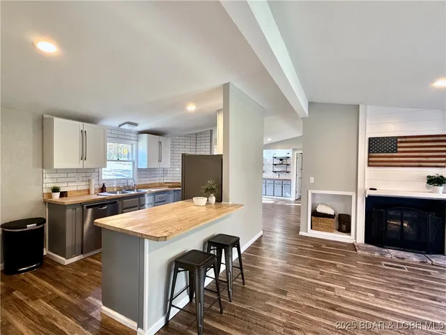 $235,000 | 370 State Road, Linn Creek, MO 65052