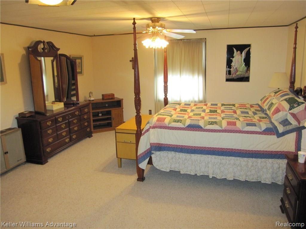 14101 Seminole Redford, MI 48239 - Photo 16 of 22 IMG_6694.JPG