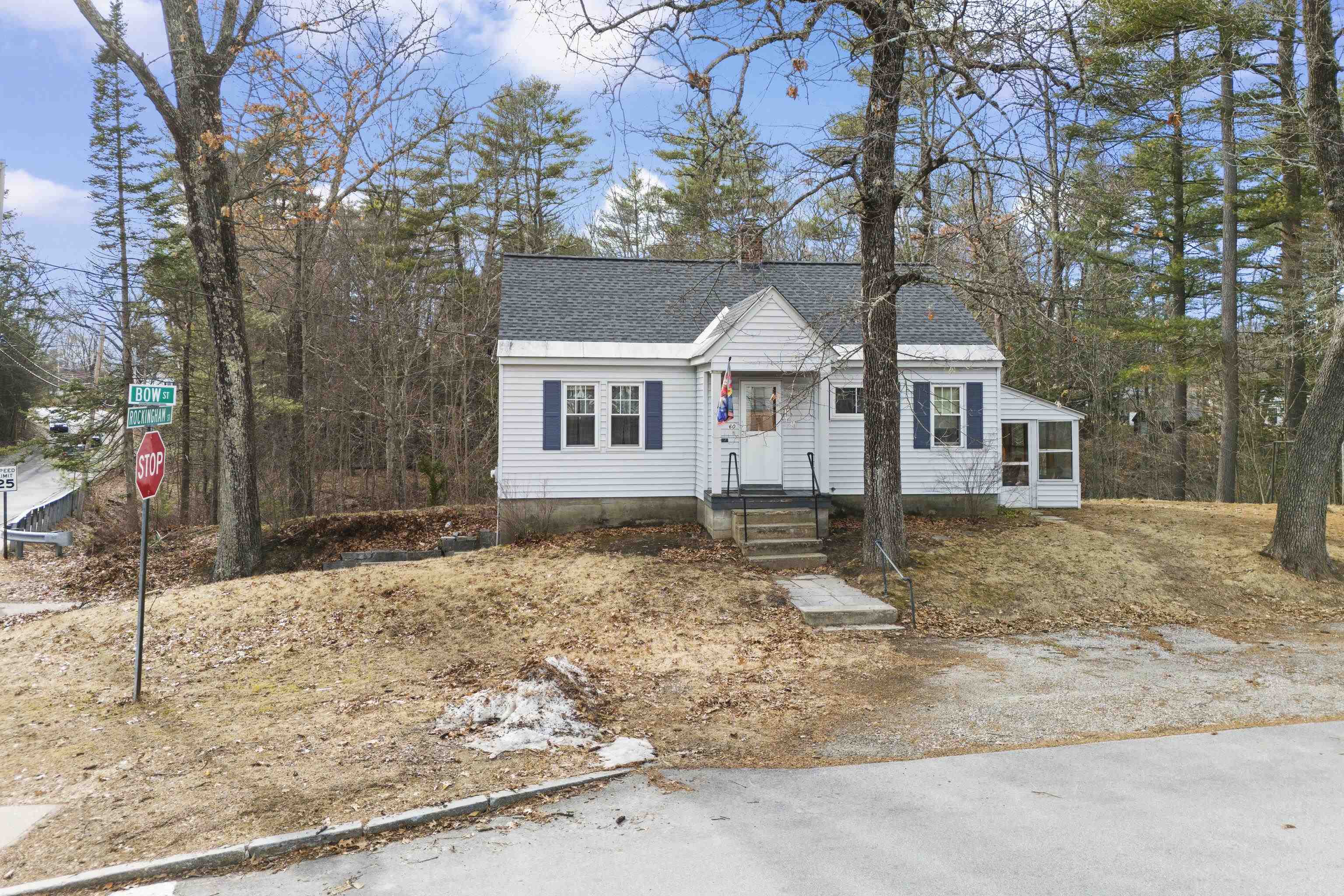 60 Bow Street Concord, NH 03301 - Photo 3 of 31