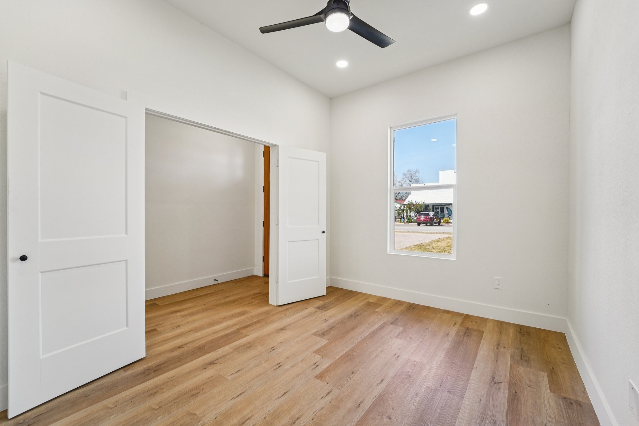 320 East Main Street La Porte, TX 77571 - Photo 13 of 37