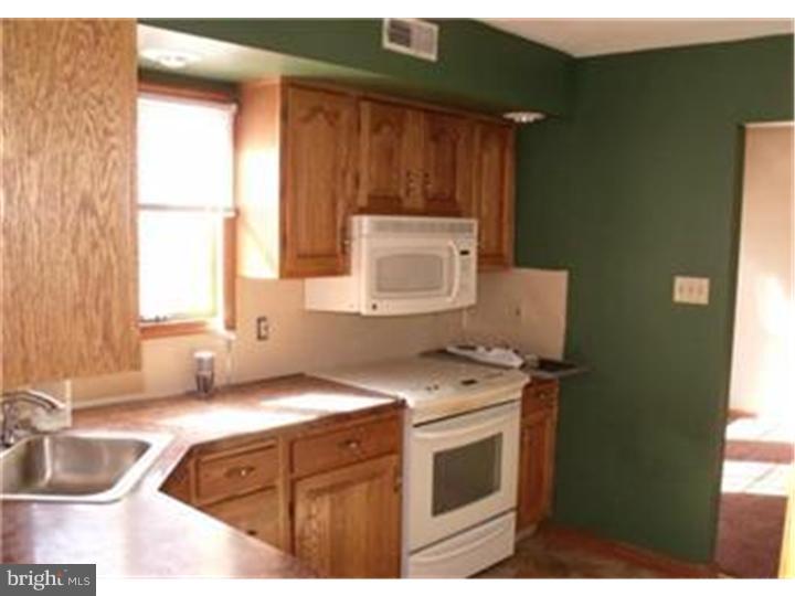 1796 Riverbend Road Allentown, PA 18103 - Photo 9 of 25 Gallery Image 9