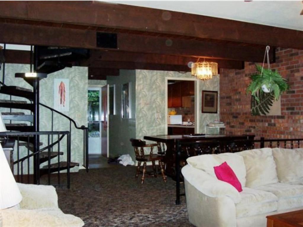 685 Cottage Club Road, Unit 18 Stowe, VT 05672 - Photo 6 of 9 Gallery Image 6