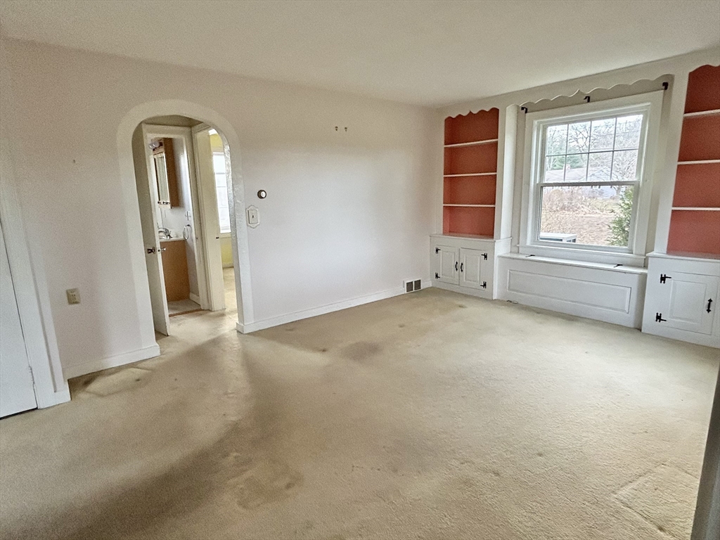 29 John Dee Road Sterling, MA 01564 - Photo 8 of 16 Gallery Image 8