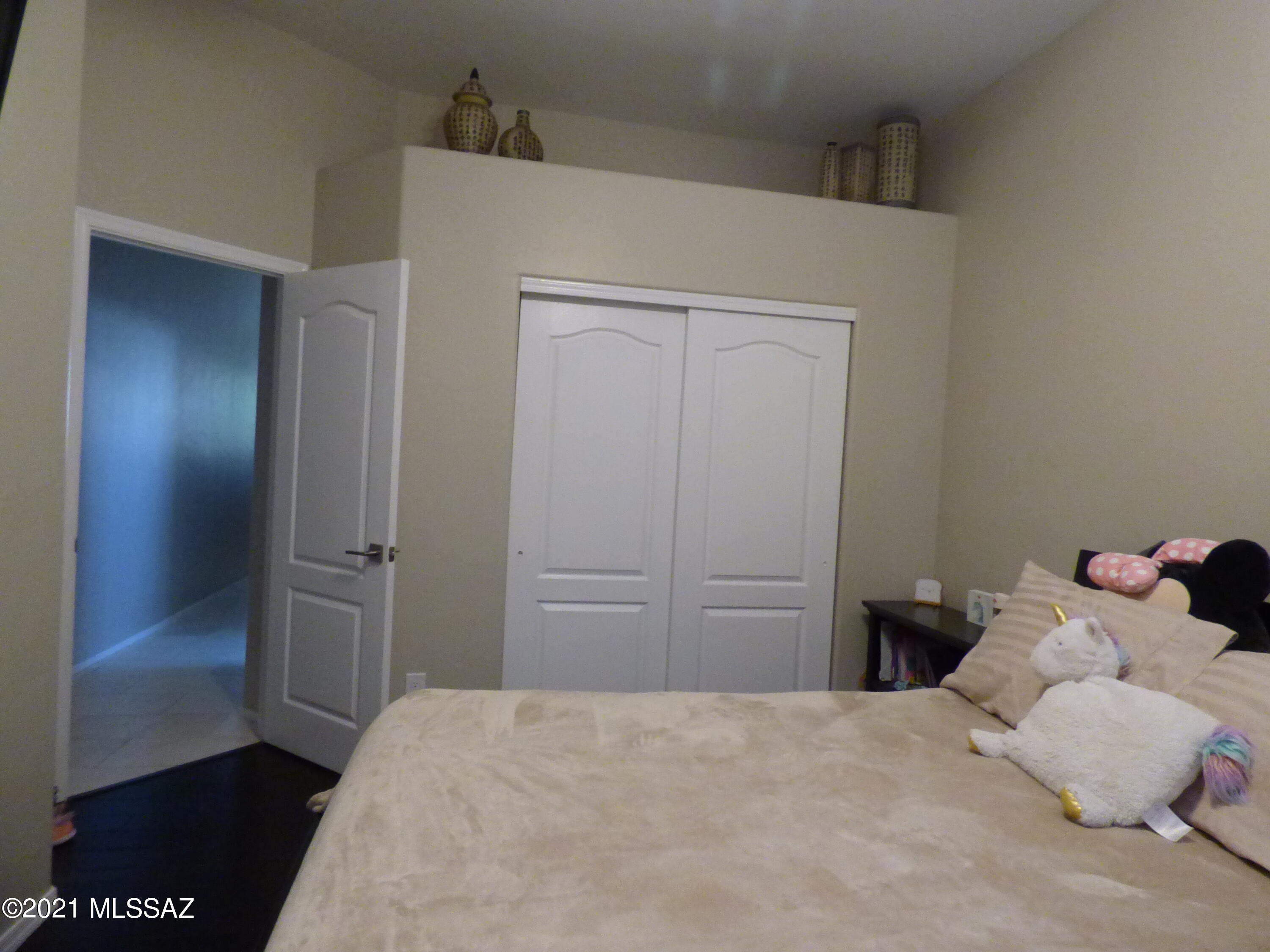 5251 Spring Canyon Place Tucson, AZ 85749 - Photo 10 of 26 Gallery Image 10