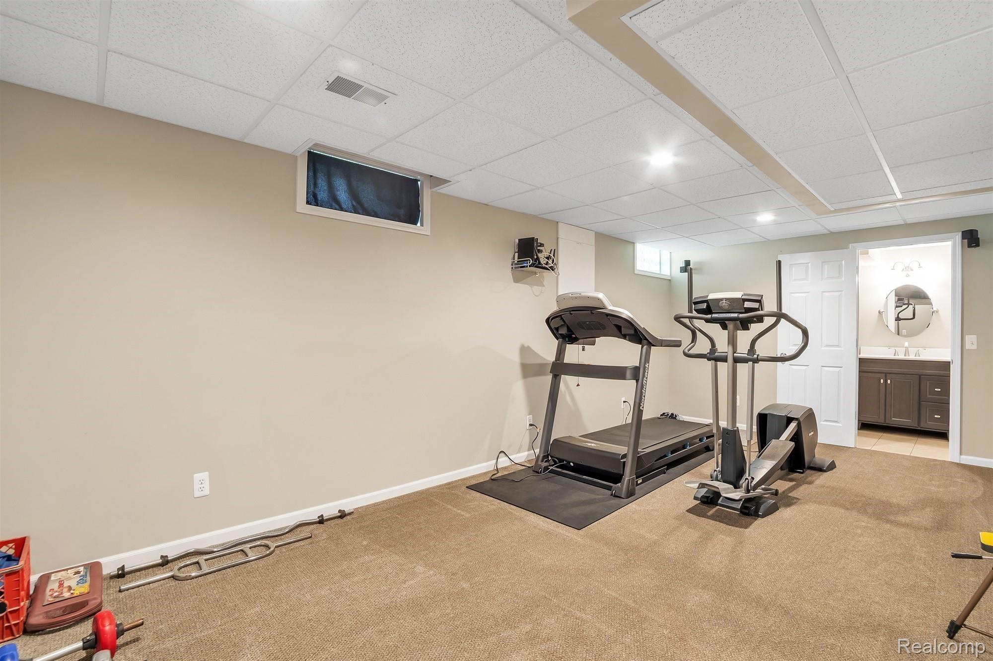 182 Turtle Trace Pinckney, MI 48169 - Photo 30 of 37 30-182 Turtle Trace-WindowStill-Rea.jpg