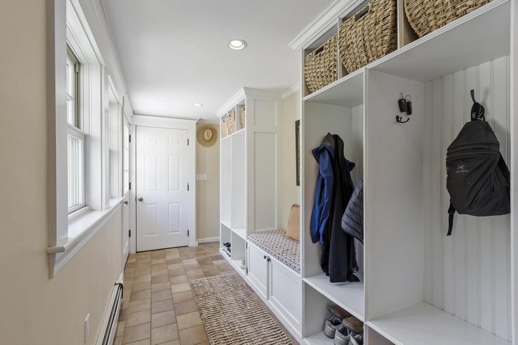 696 Main Street Concord, MA 01742 - Photo 22 of 37