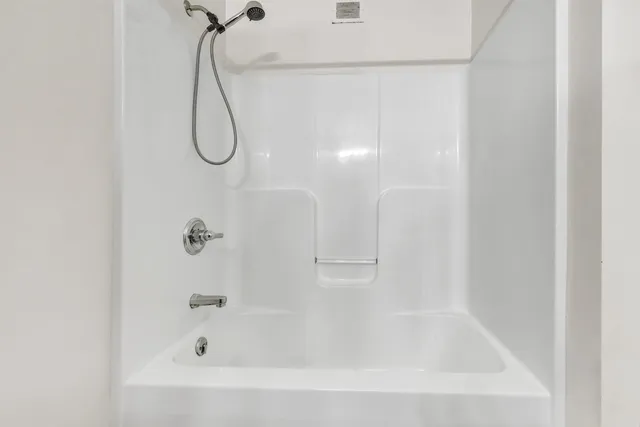 $199,900 | 4642 Ridge Court, Manitowoc, WI 54220