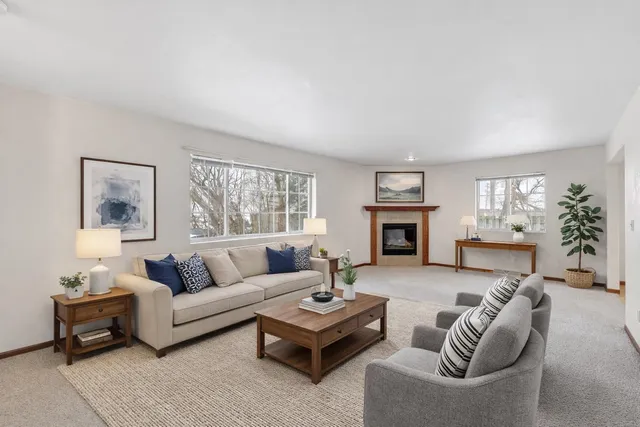 $199,900 | 4642 Ridge Court, Manitowoc, WI 54220