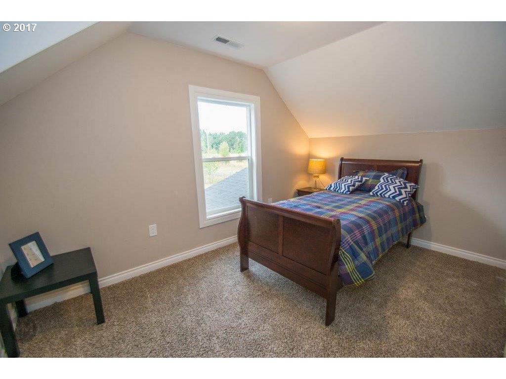 24658 Southwest Daniel Road Beaverton, OR 97078 - Photo 21 of 22 Bedroom