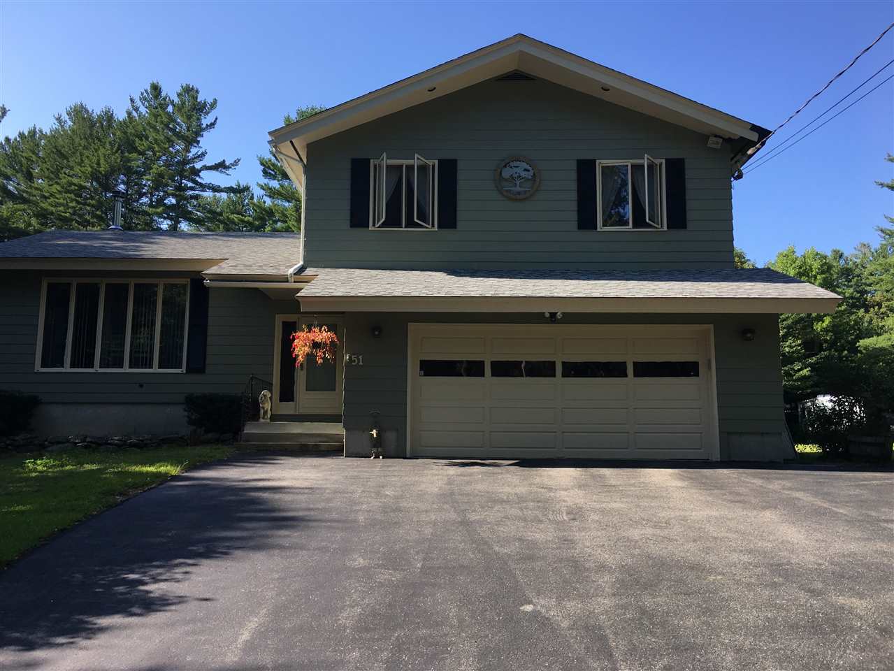 51 Oak Street Rochester, NH 03839 - Photo 1 of 33