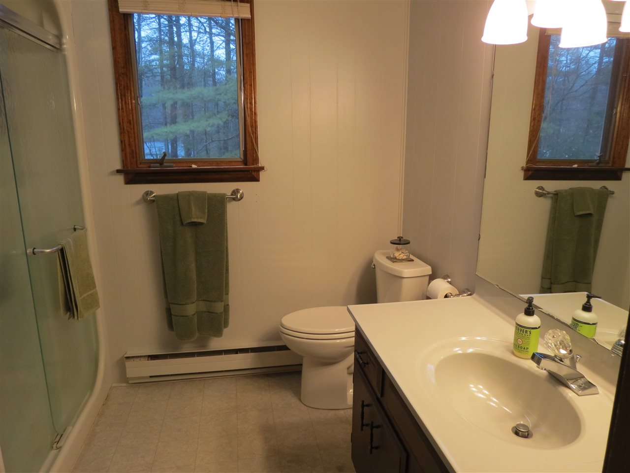 51 Oak Street Rochester, NH 03839 - Photo 23 of 33