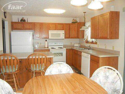 7755 Welter Road Ovid, MI 48866 - Photo 2 of 23 20418218-1.JPG