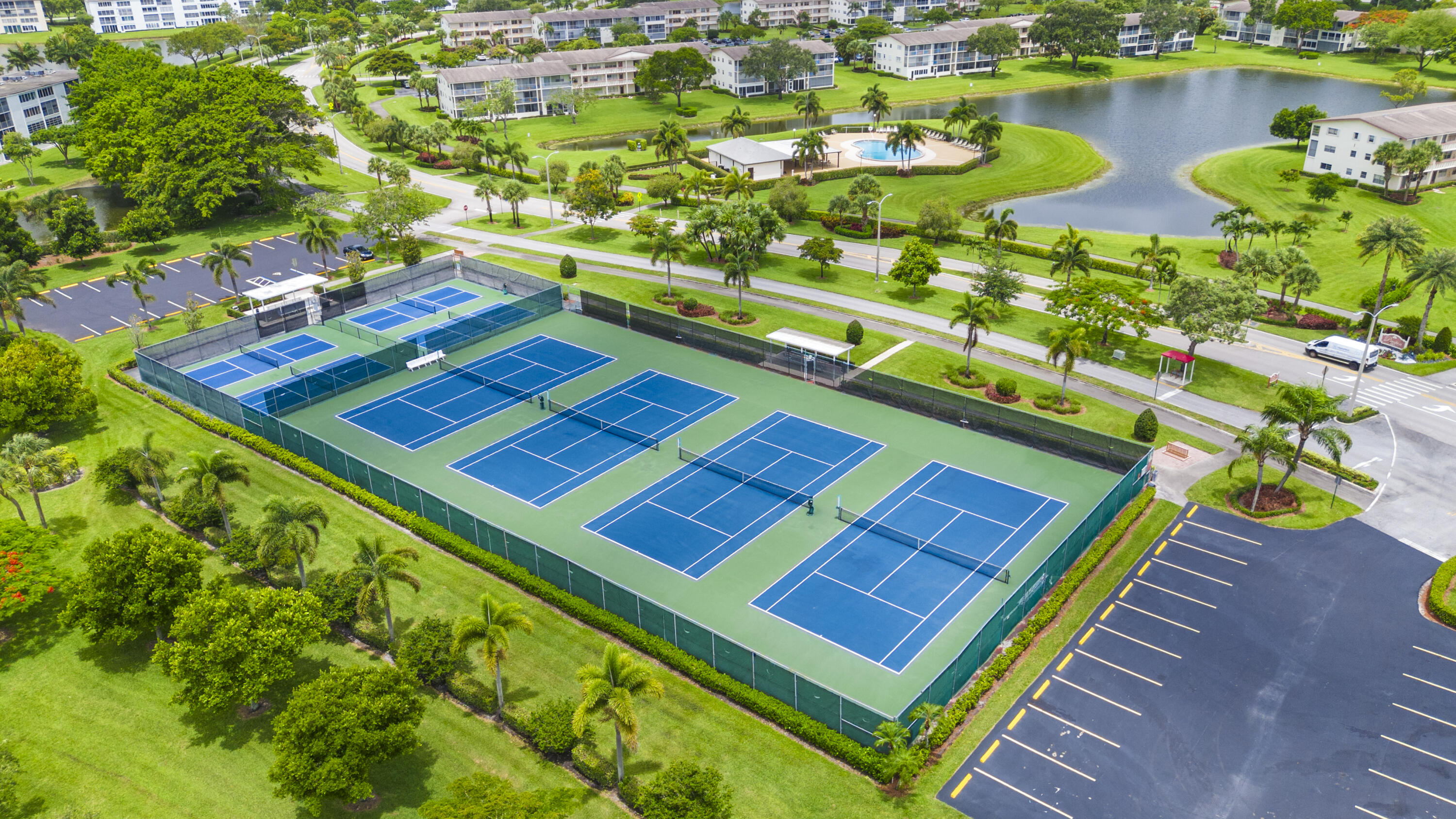 4054 Newcastle A Boca Raton, FL 33434 - Photo 36 of 47 Amenities