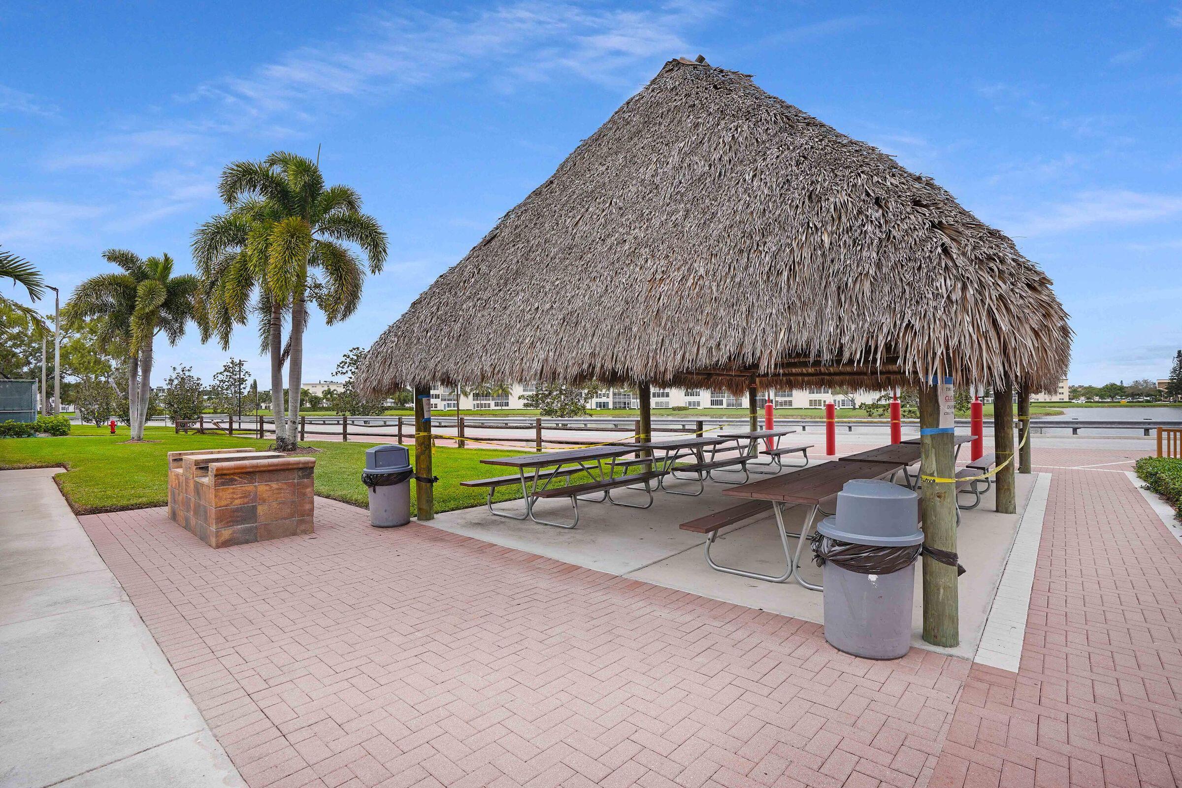 4054 Newcastle A Boca Raton, FL 33434 - Photo 42 of 47 Amenities