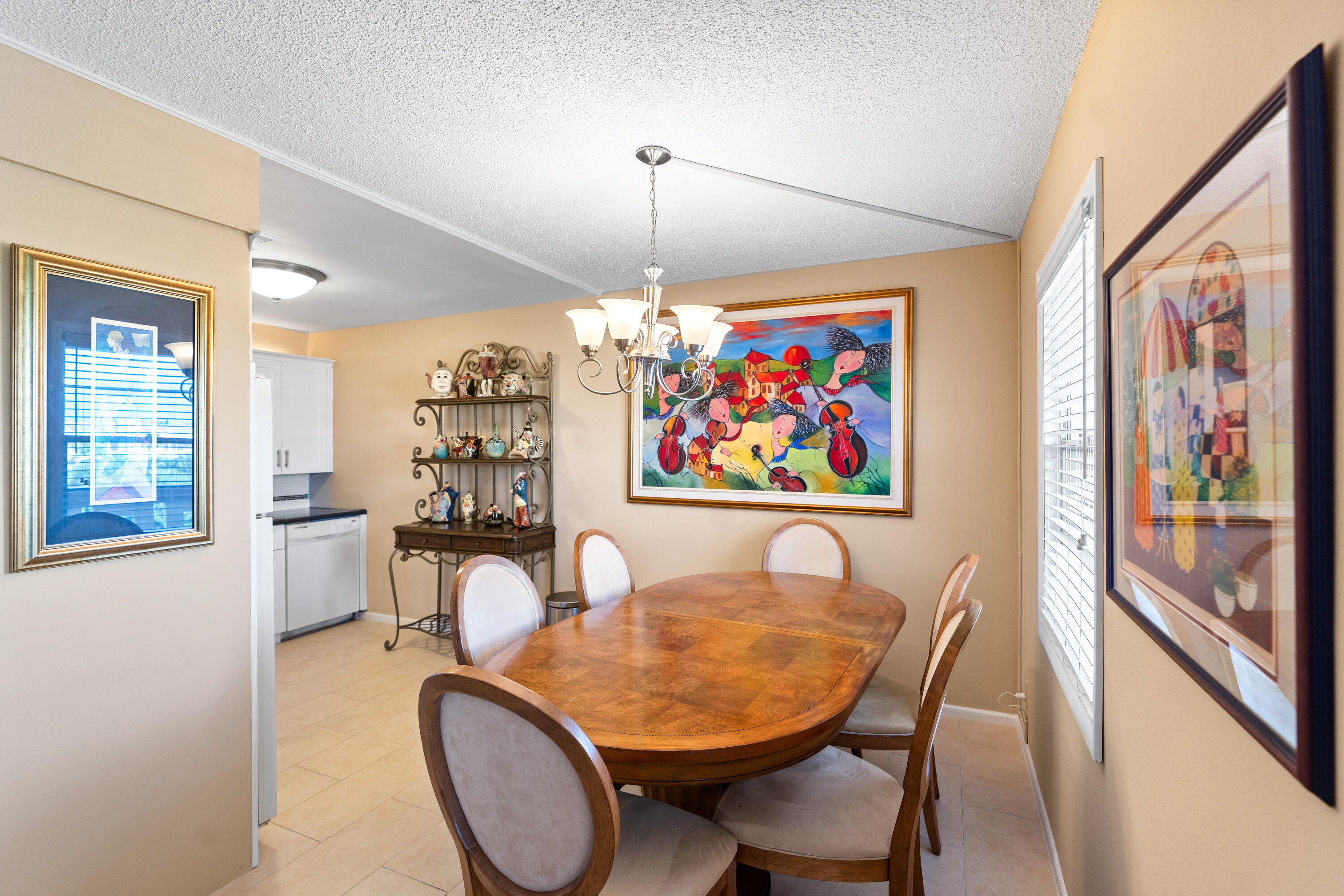 4054 Newcastle A Boca Raton, FL 33434 - Photo 6 of 47 Dining Area