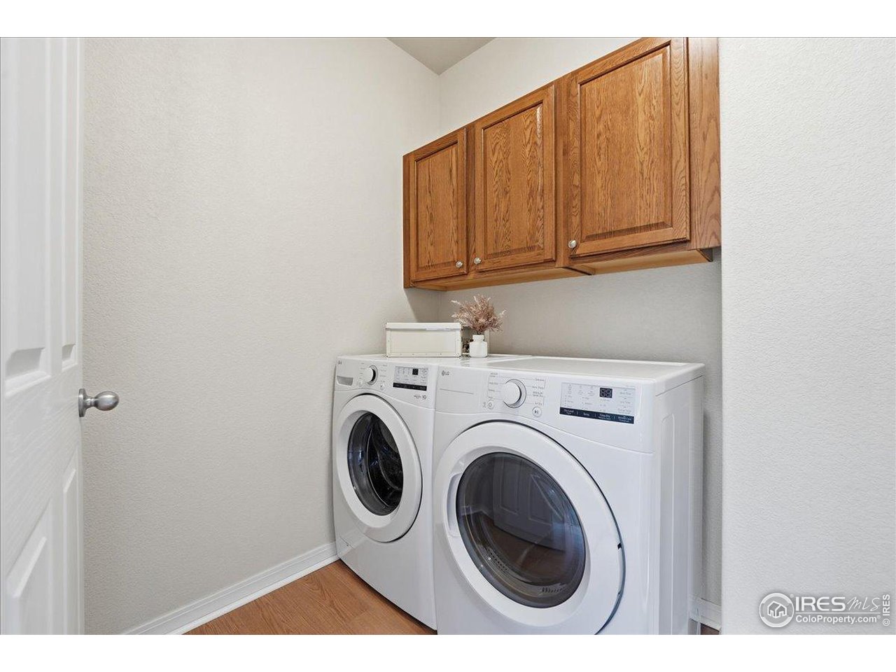 2287 Trestle Road Fort Collins, CO 80525 - Photo 19 of 40 a utility room with dryer and washer