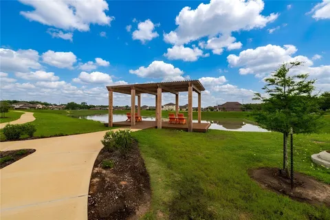 $325,000 | 4910 Bottlebrush Drive, Pearland, TX 77584