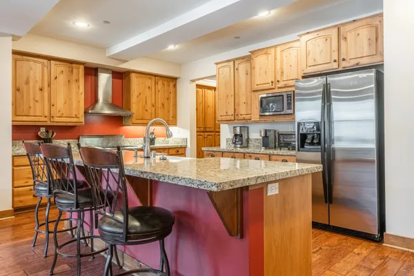 $899,000 | 1121 Pyramid Peak Drive, Unit 1121, Mammoth Lakes, CA 93546