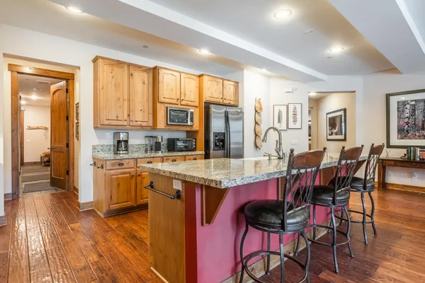 $899,000 | 1121 Pyramid Peak Drive, Unit 1121, Mammoth Lakes, CA 93546
