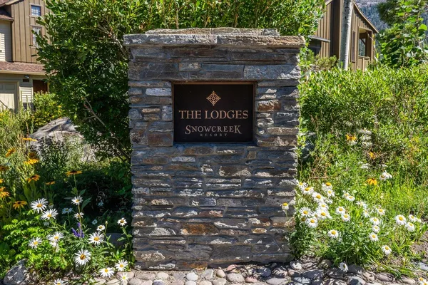 $899,000 | 1121 Pyramid Peak Drive, Unit 1121, Mammoth Lakes, CA 93546