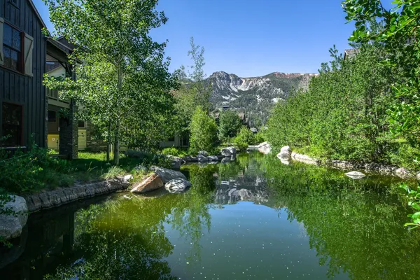 $899,000 | 1121 Pyramid Peak Drive, Unit 1121, Mammoth Lakes, CA 93546