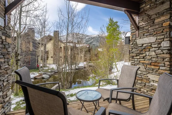 $899,000 | 1121 Pyramid Peak Drive, Unit 1121, Mammoth Lakes, CA 93546