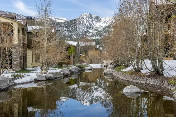 $899,000 | 1121 Pyramid Peak Drive, Unit 1121, Mammoth Lakes, CA 93546