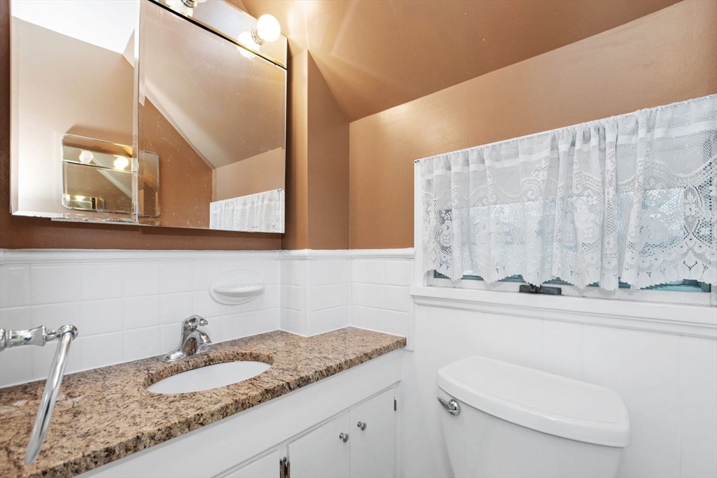 13 Fells Road Wellesley, MA 02482 - Photo 25 of 36