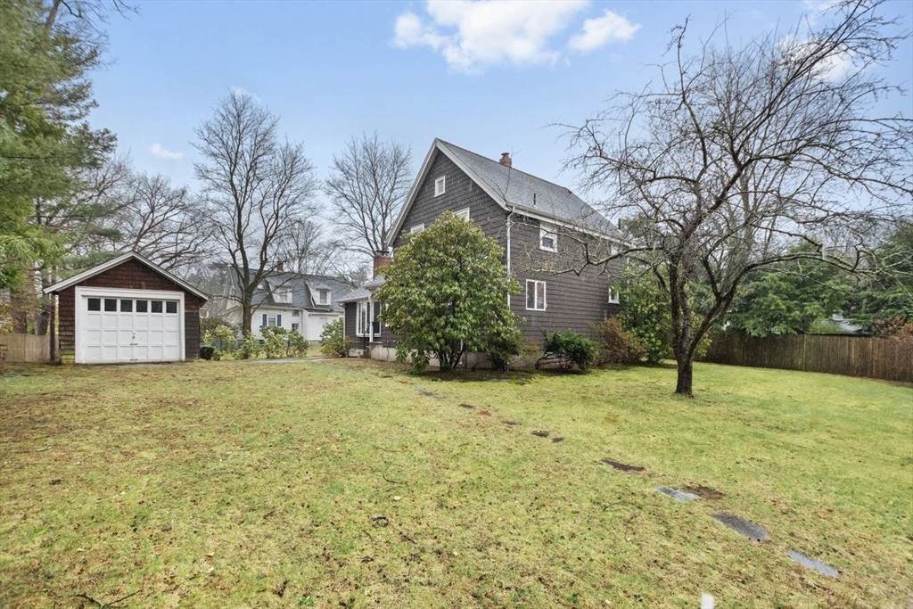 13 Fells Road Wellesley, MA 02482 - Photo 32 of 36