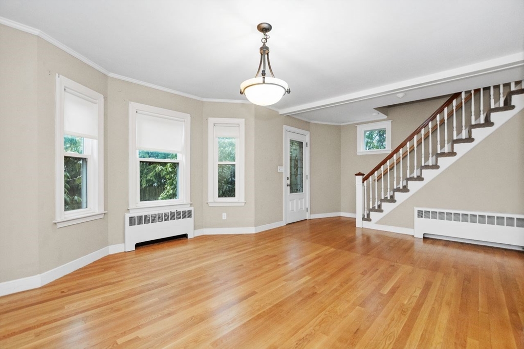 13 Fells Road Wellesley, MA 02482 - Photo 6 of 36