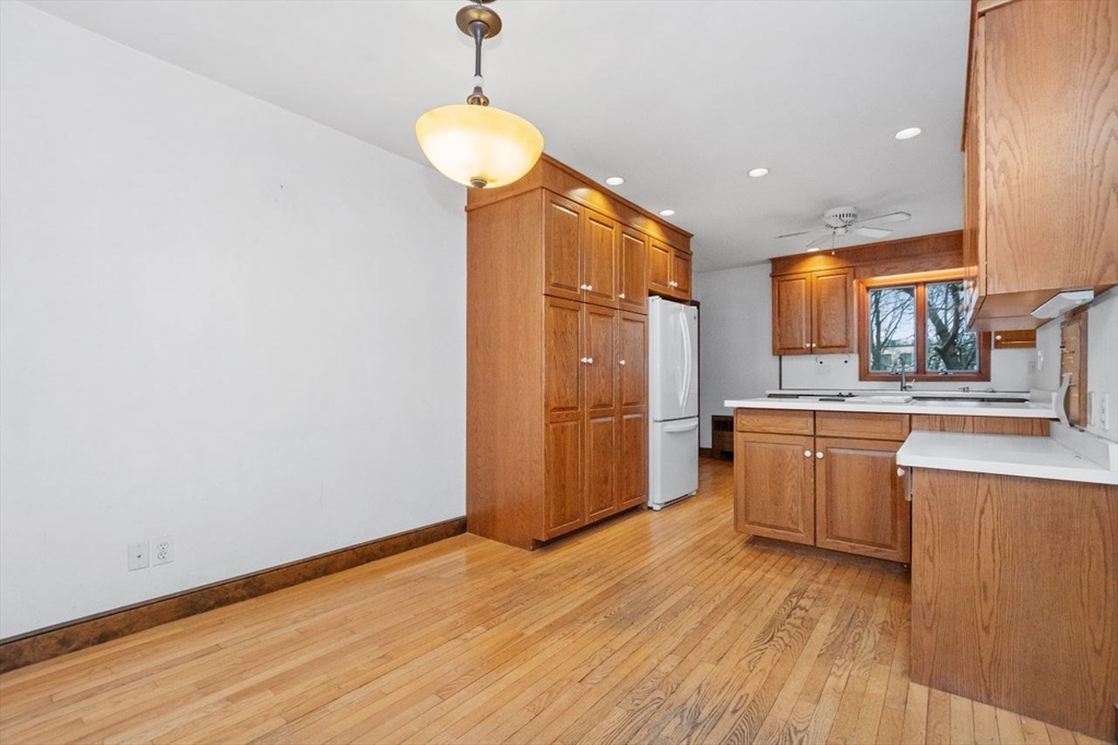 13 Fells Road Wellesley, MA 02482 - Photo 10 of 36