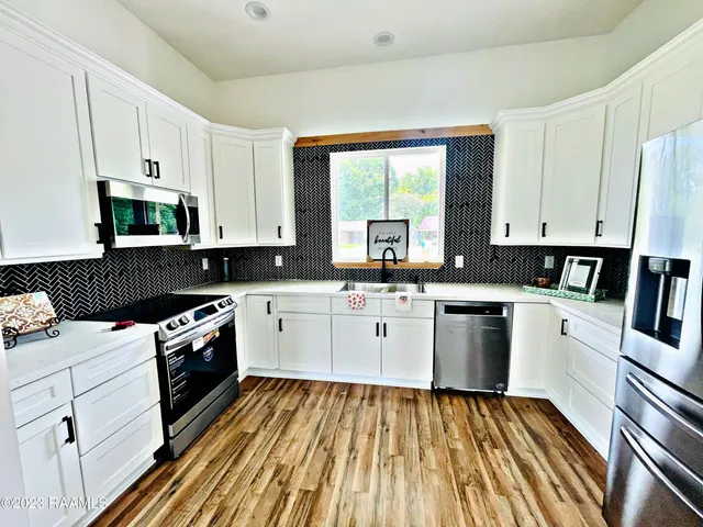 $223,900 | 305 Carl Drive, Opelousas, LA 70570