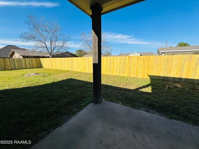 $223,900 | 305 Carl Drive, Opelousas, LA 70570
