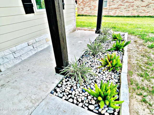 $223,900 | 305 Carl Drive, Opelousas, LA 70570