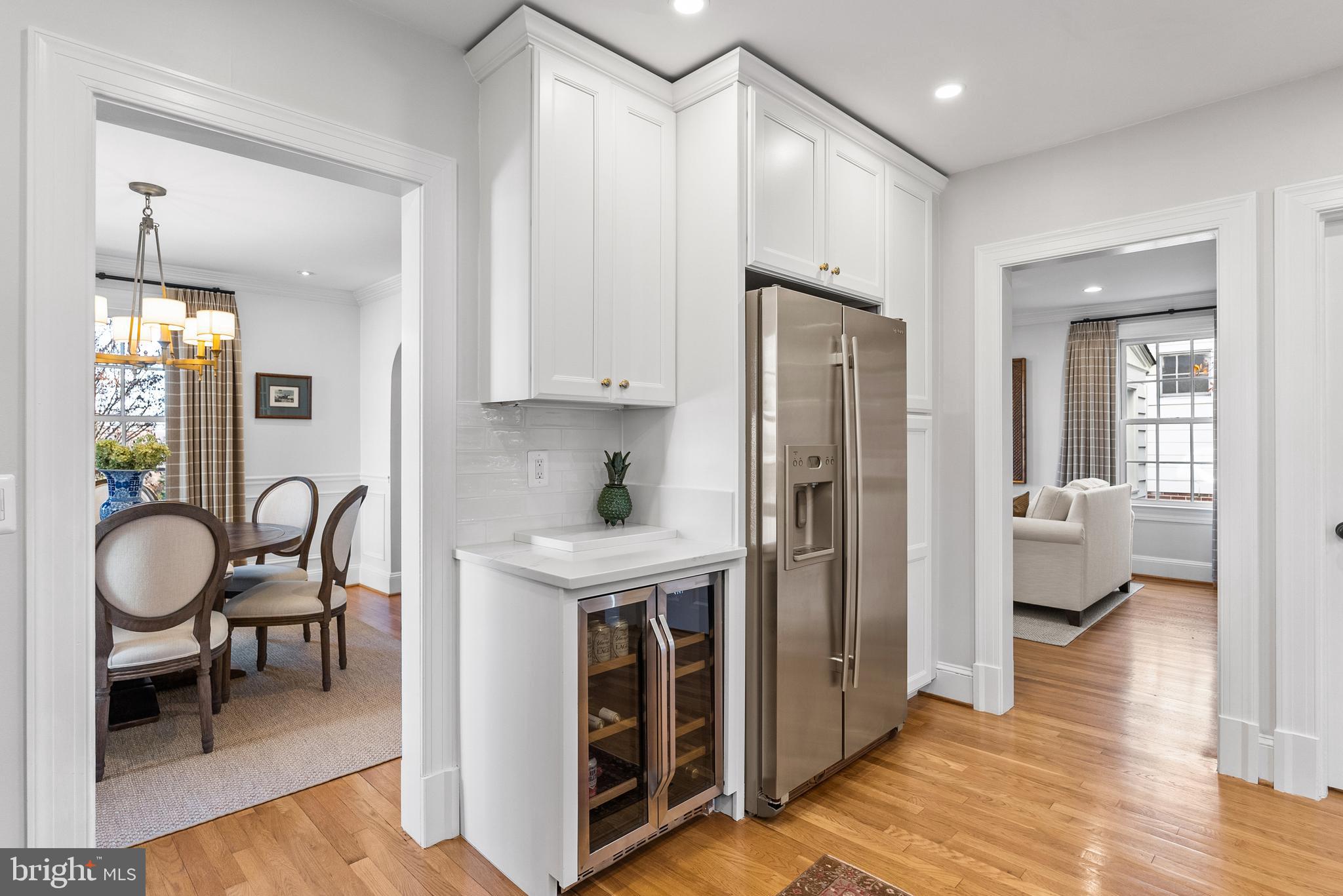 6032 Fort Hunt Road Alexandria, VA 22307 - Photo 19 of 49 a spacious bathroom with a granite countertop sink and a mirror